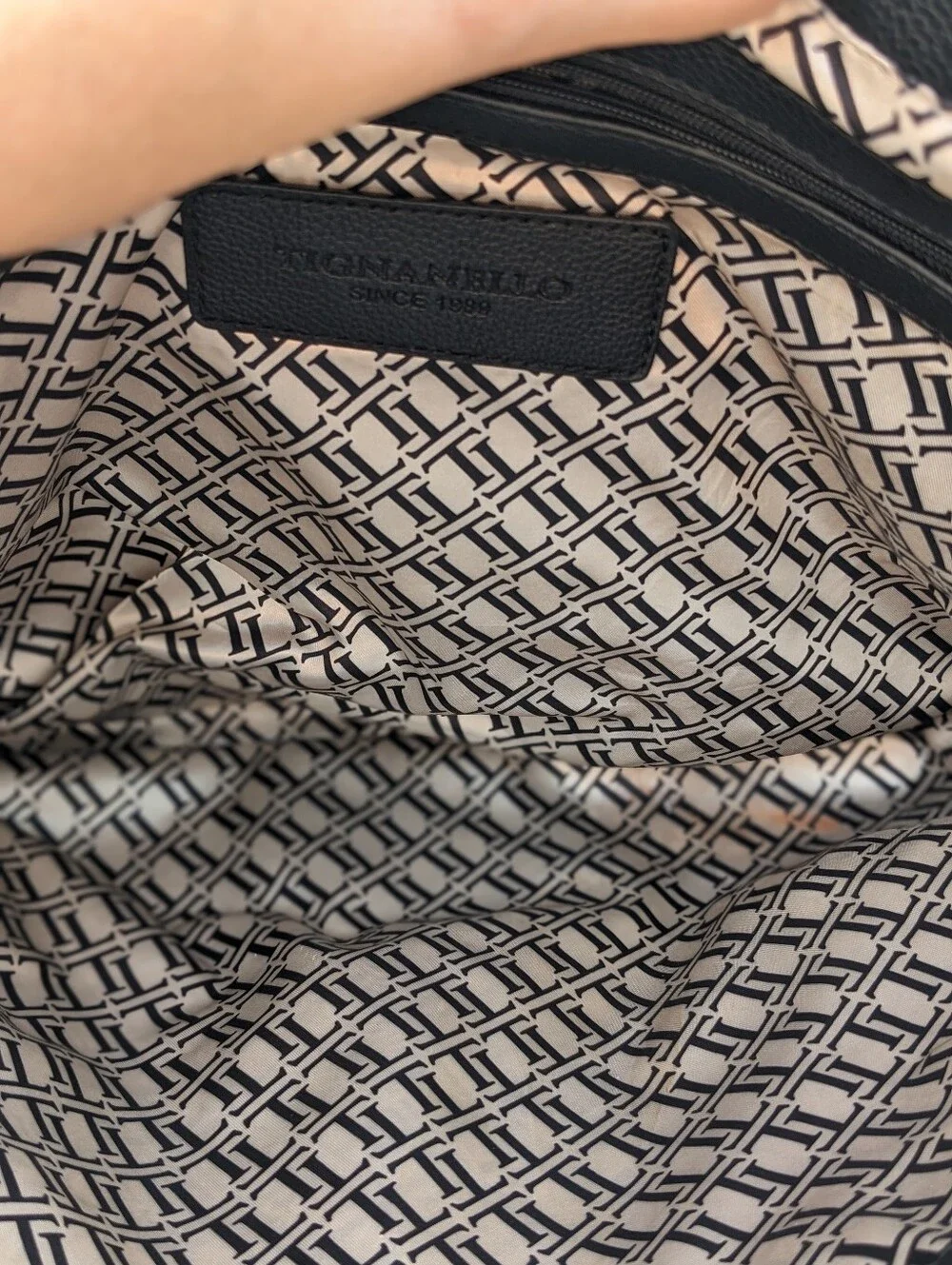 Tignanello Perfect Pockets Medium Tote